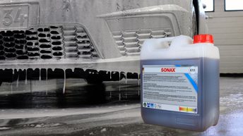 Suosittu SONAX PROFILINE Actifoam Energy Vaahtoshampoo nyt myös 10 litran kanisterissa