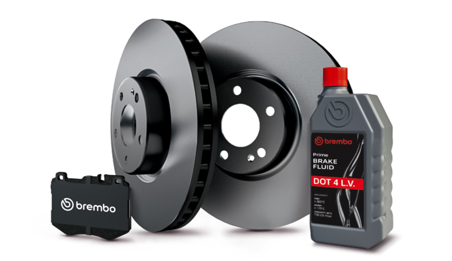 Brembo-jarrupalat, -jarrulevyt ja -jarruneste.