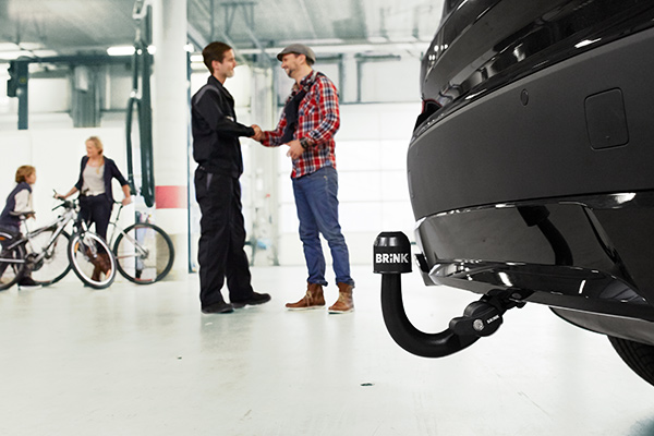 Brink-vetokoukku saatavilla lähes kaikkiin autoihin