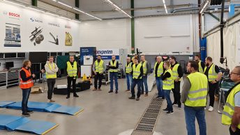 Kaha Koulutuskeskus järjestää myös räätälöityjä koulutuksia