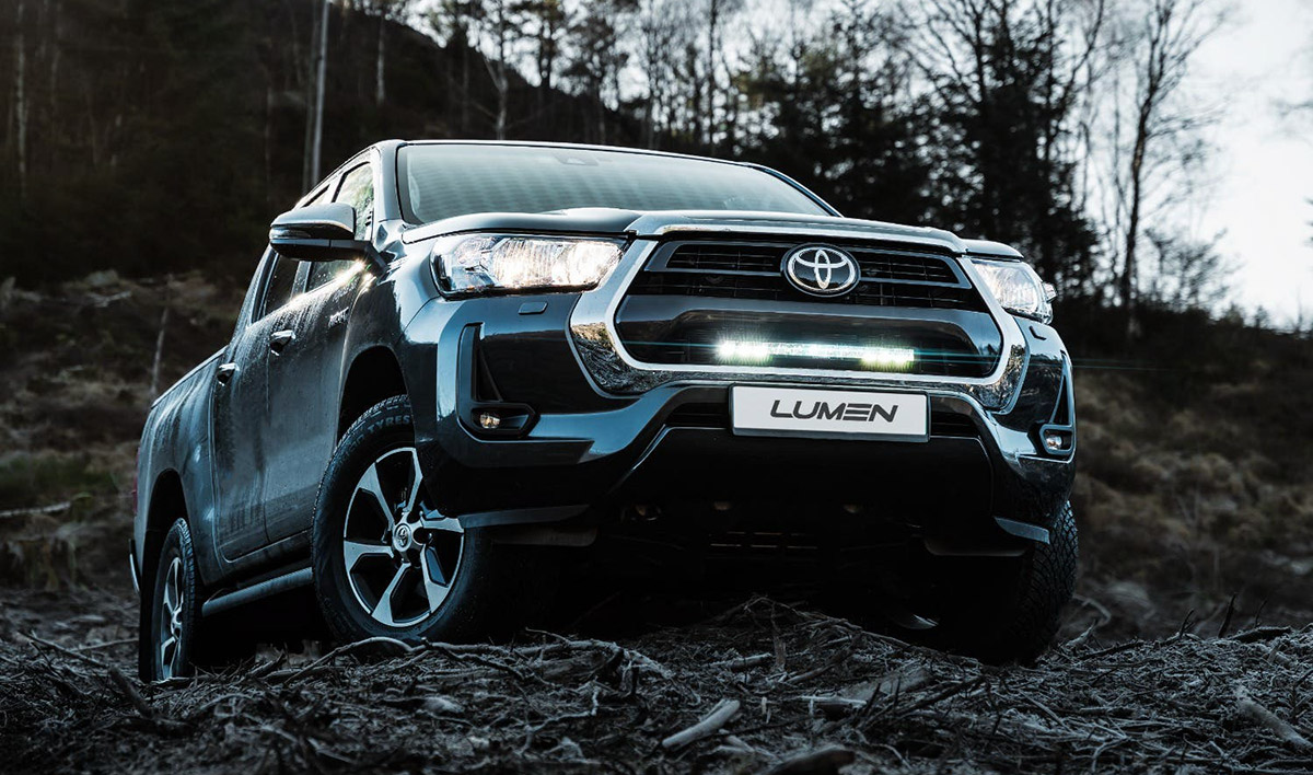 Mallikohtaiset Lumen-lisävalot, Toyota Hilux