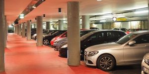 Vältä turhat kolhut Cobra-pysäköintitutkalla