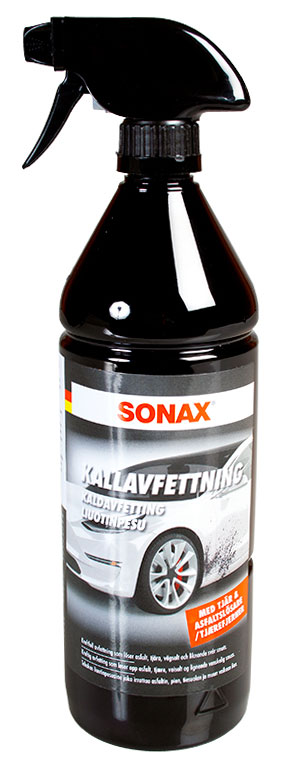 SONAX Liuotinpesua myydään mustassa yhden litran suihkepullossa.