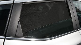 CarShades suojaa tehokkaasti auringonsäteiltä